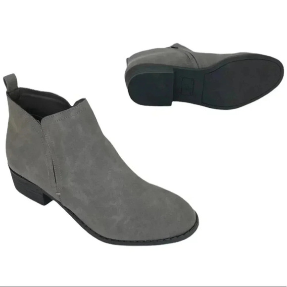 Sun + Stone Cadee Grey Faux Leather Womens Booties - Picture 10 of 11